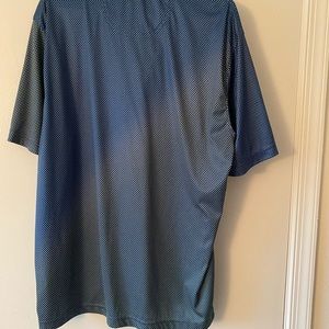 Greg Norman mens golf shirt, like new